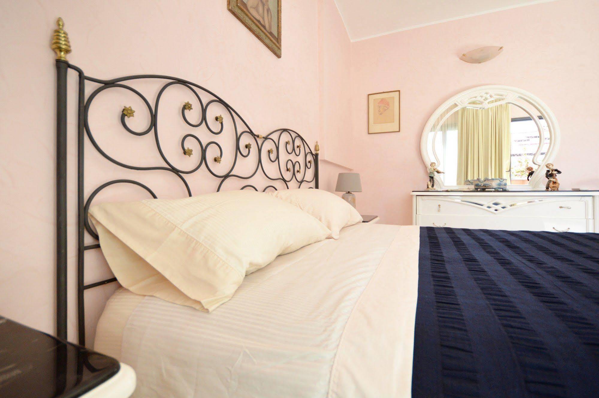 Mar Dei Poeti - Luxury Suites Torre Archirafi Экстерьер фото